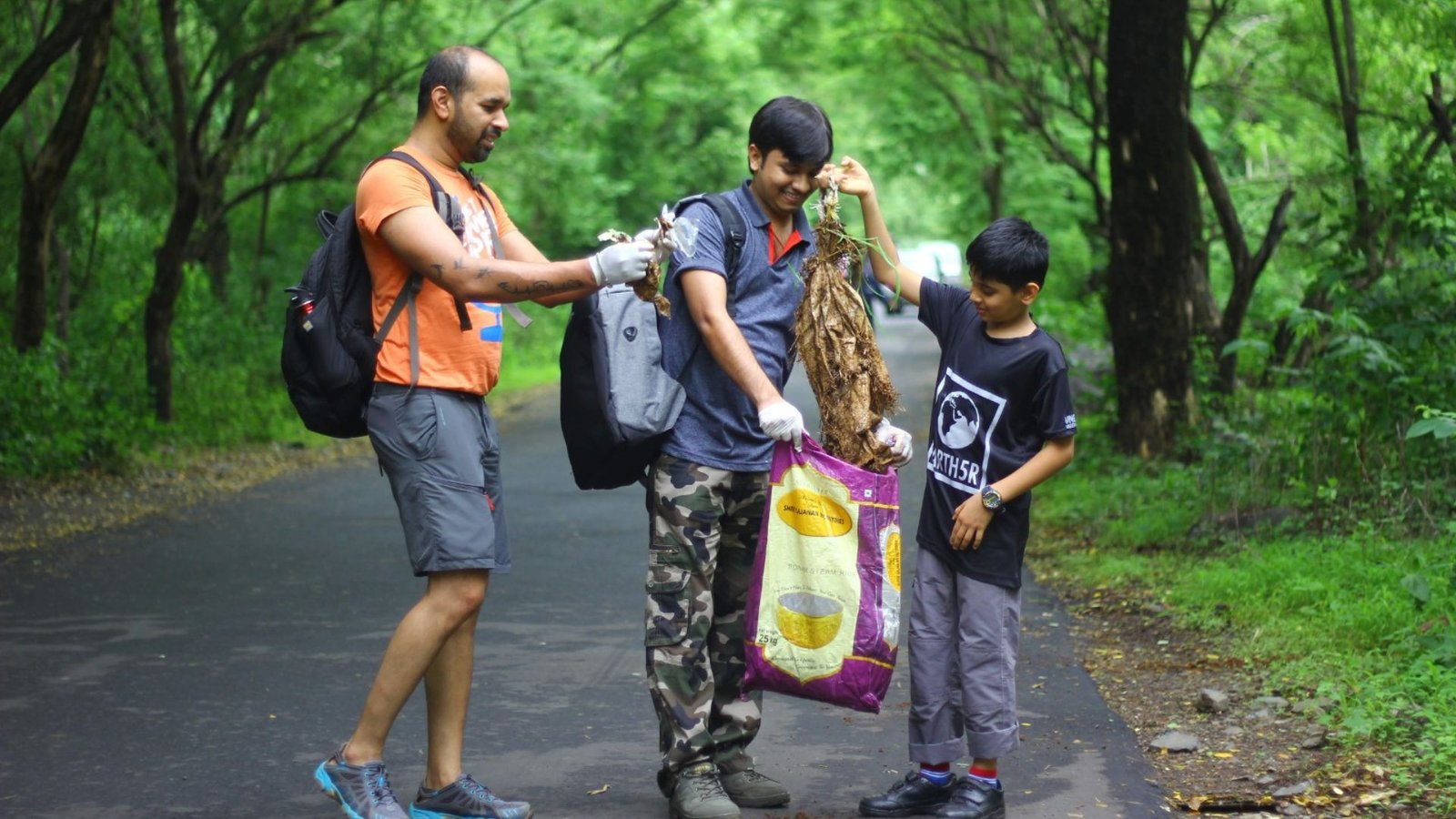 Working with corporate teams at Sanjay Gandhi National Park on microplastic prevention