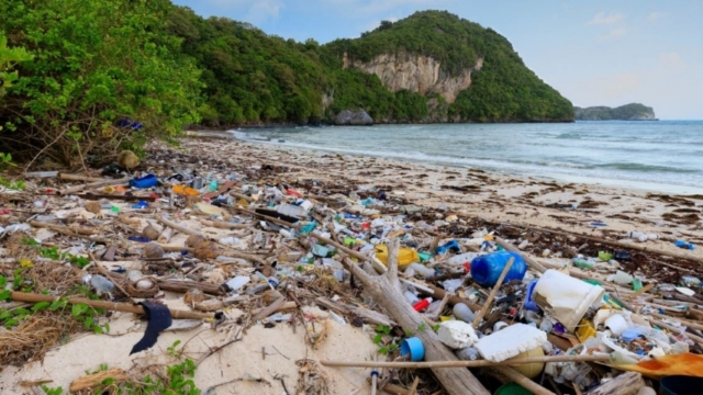 plastic waste single-use plastic air pollution recycling upcycling Thailand Earth5R Mumbai