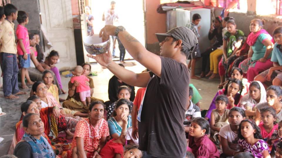 India’s leading ESG case study by Earth5R on reducing plastic waste in packaging industries.