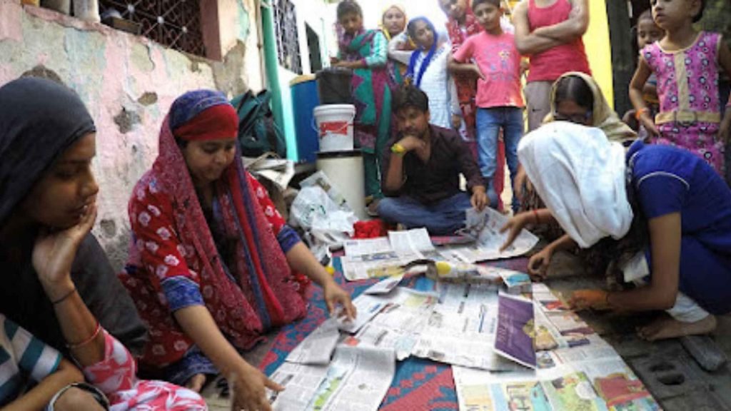 Sustainable Livelihoods Upcycling Micro-Enterprises Sustainability NGO ESG CSR Earth5R Mumbai