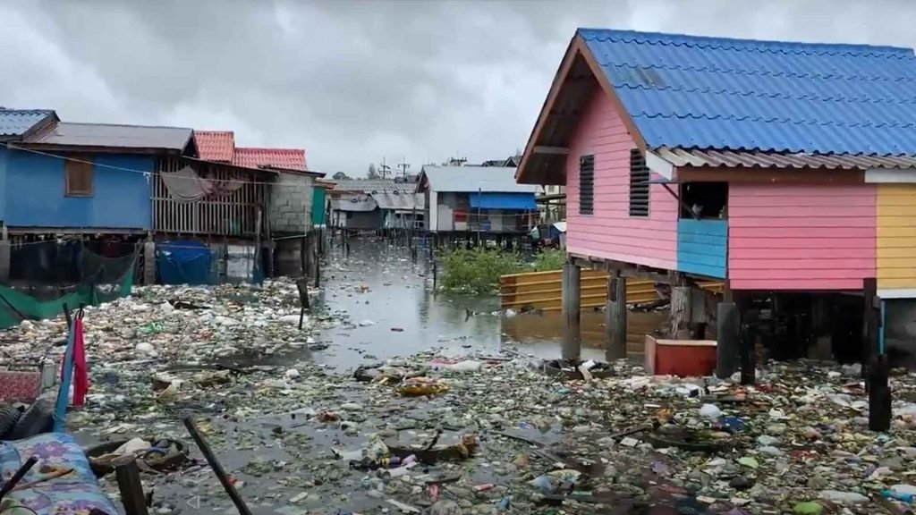 Waterlogging and Urban Flooding NGO CSR ESG Sustainability Earth5R Mumbai