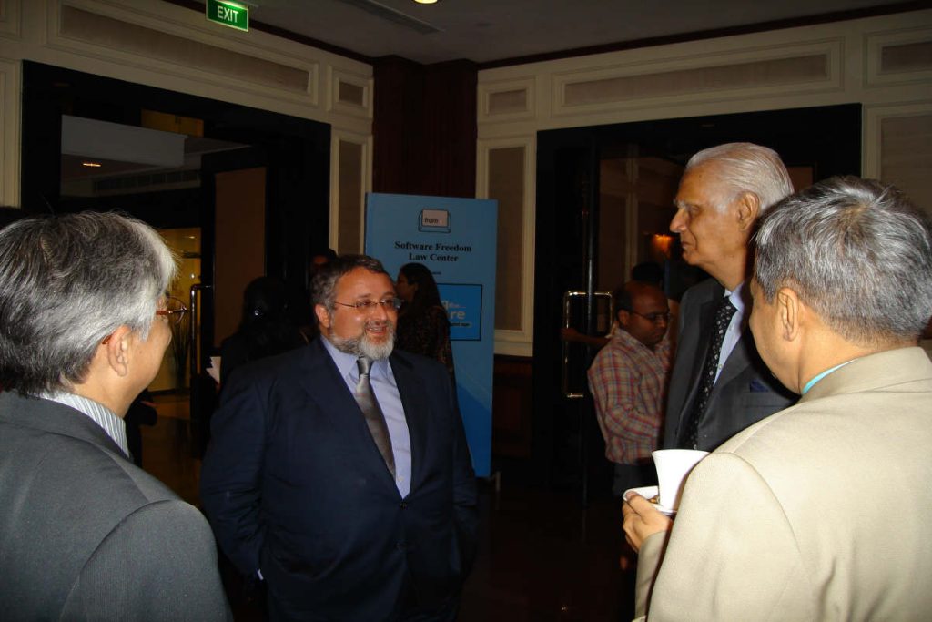 “Corporate and policy leaders discussing ESG, CSR, and sustainability initiatives supporting Waste Management and Earth5R’s circular economy mission in Mumbai, India