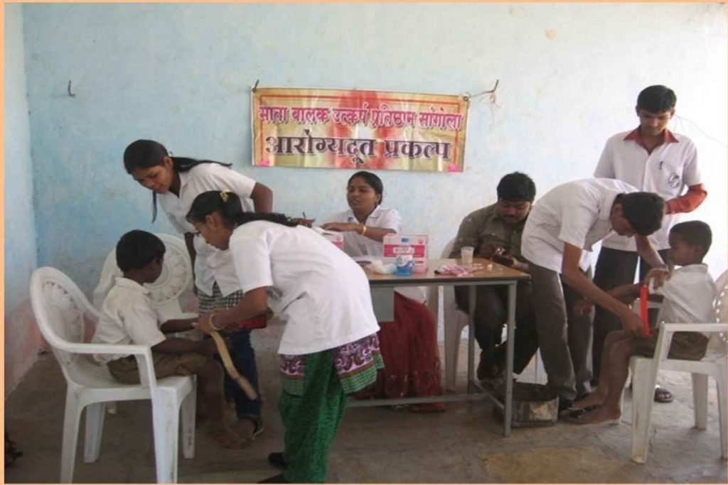 Earth5R-Environmental-NGO-India-Sustainability-ESG-CSR-7 Ways Air Pollution Silently Damages National Productivity: Earth5R Health-Sustainability Link