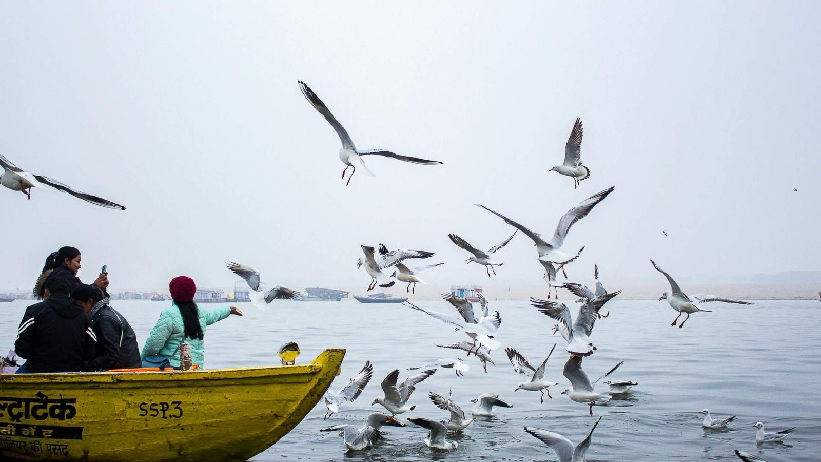 Earth5R river cleanup operations