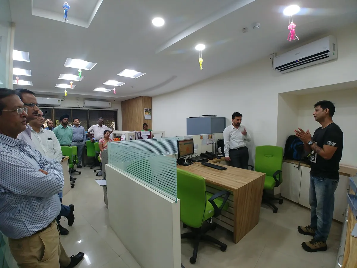 Saurabh Gupta training SIDBI officers on sustainable banking, Earth5R session