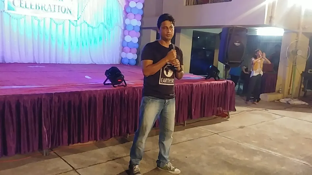 Saurabh Gupta of Earth5R speaking on waste segregation at a housing society annual day celebration